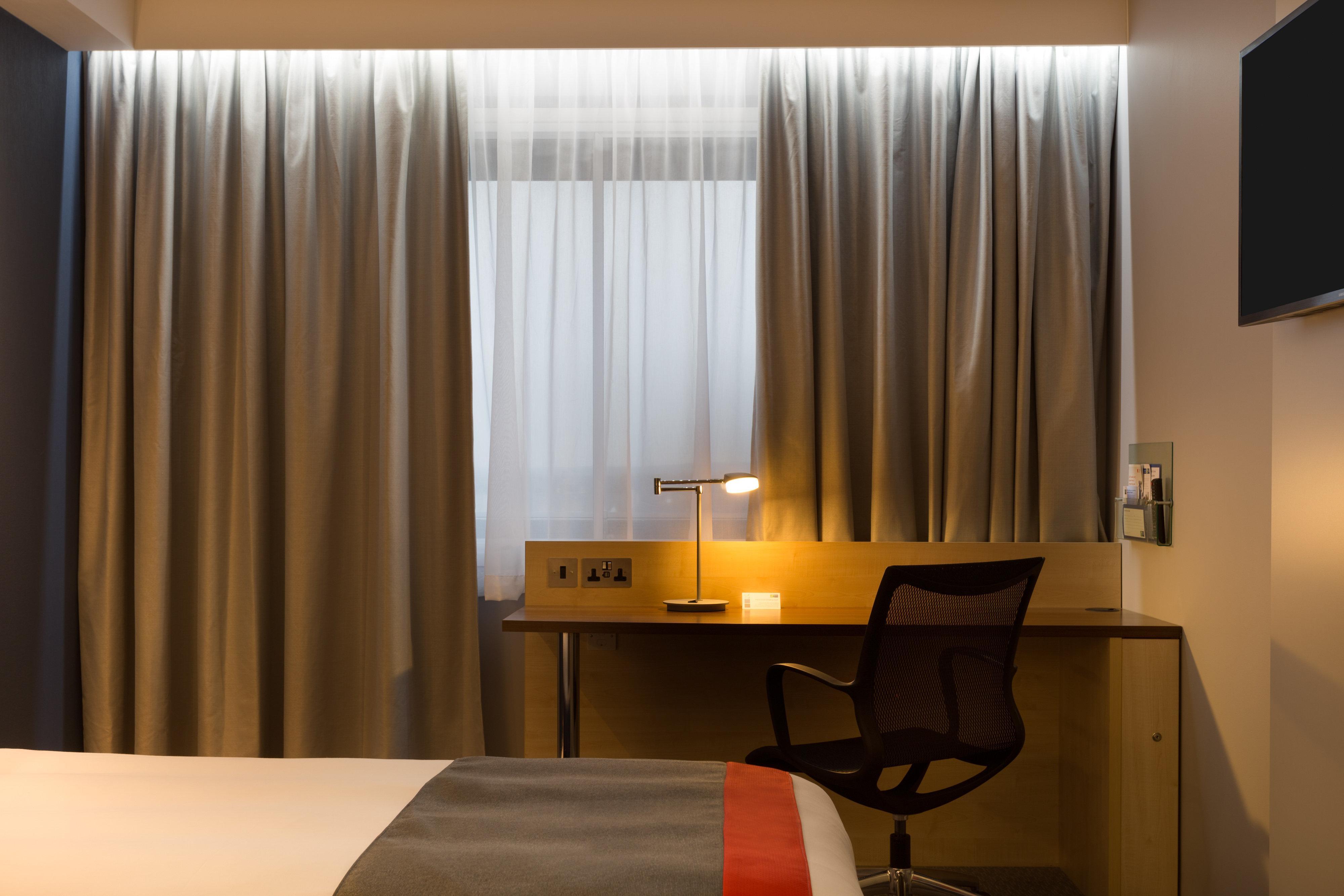 Holiday Inn Express London - Watford Junction By Ihg Екстериор снимка