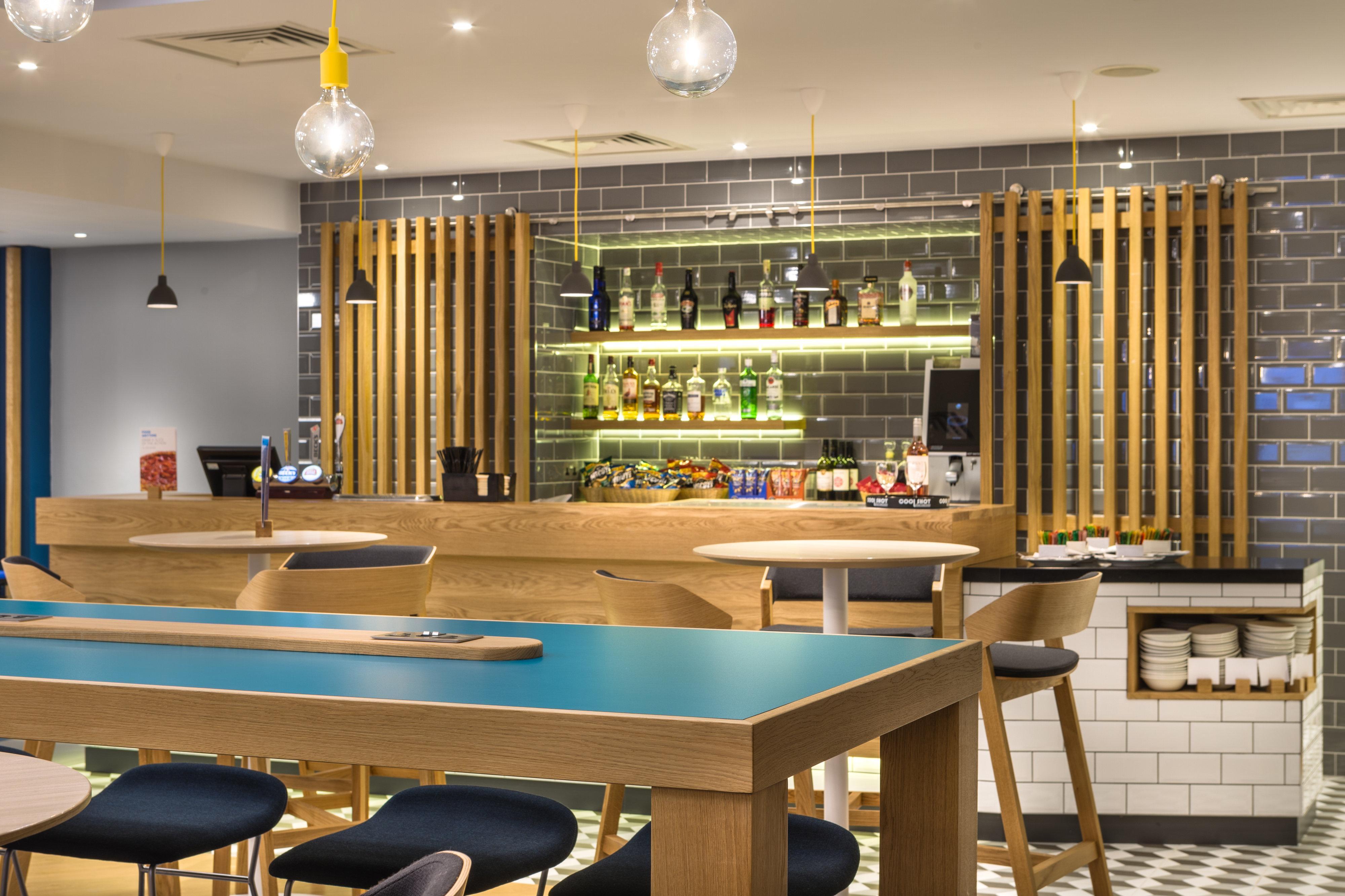 Holiday Inn Express London - Watford Junction By Ihg Съоръжения снимка