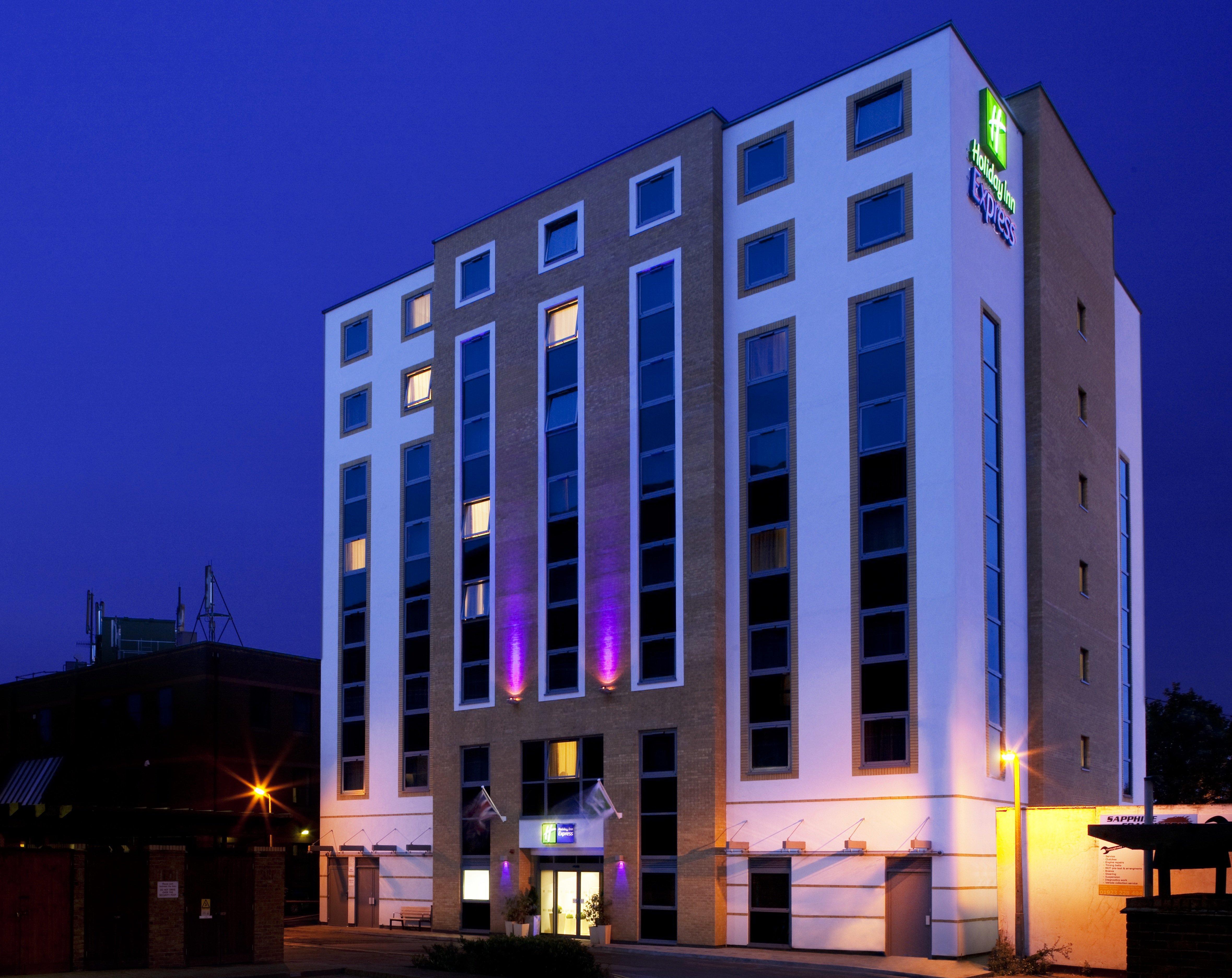 Holiday Inn Express London - Watford Junction By Ihg Екстериор снимка